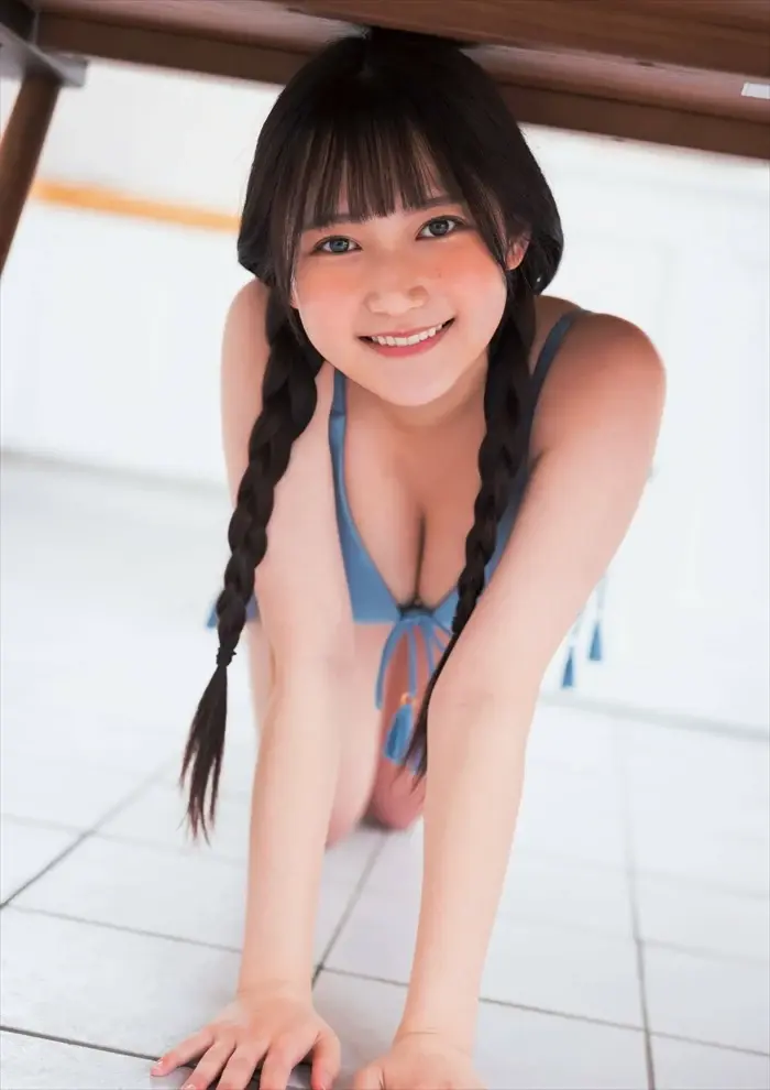 鈴木くるみのエロ画像。Fカップ爆乳おっぱい&エッチなフェラ顔 66th image