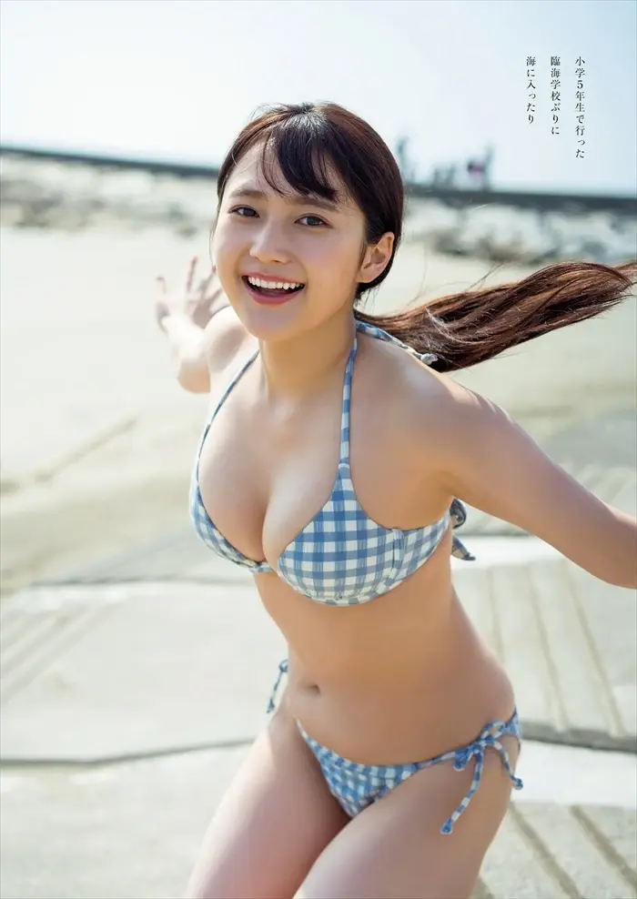 鈴木くるみのエロ画像。Fカップ爆乳おっぱい&エッチなフェラ顔 69th image