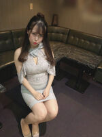 A self-proclaimed plump girl, a big debate over where she is fat. I'm sorry, I'm going to get out quite a bit.