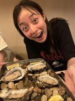 【Image】Kanna Hashimoto "Hey, I've bought oysters, so I'm going to drink a lot today!"
