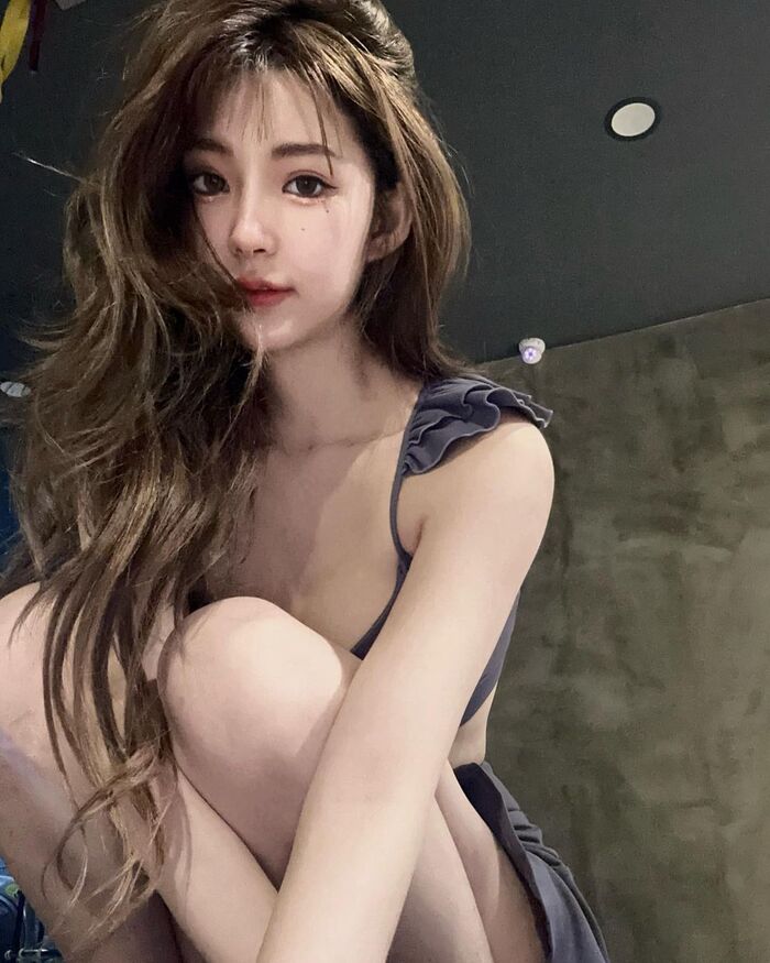 Temperament milk girl 'Zhao Caixuan Ning' has a pair of smiling eyes and super slender legs (10P) 6th image
