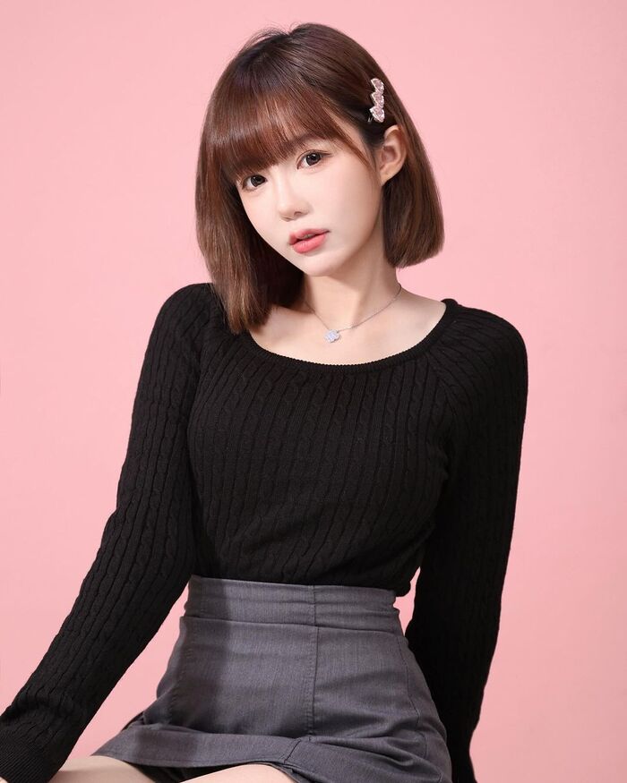 The girl 'Niniko' has proud beautiful breasts under her delicate face, and her whole body is super foul (10P) 2th image