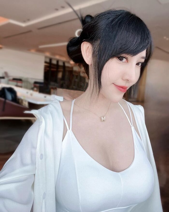 The best nurse 'Elle Li' has a super rebellious body proportion! It's almost like death (10P) 2th image
