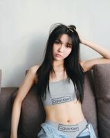 Super sweet "Xia Ziwei" exudes pink bubbles all over her body, and her charming face makes me love it (10P)