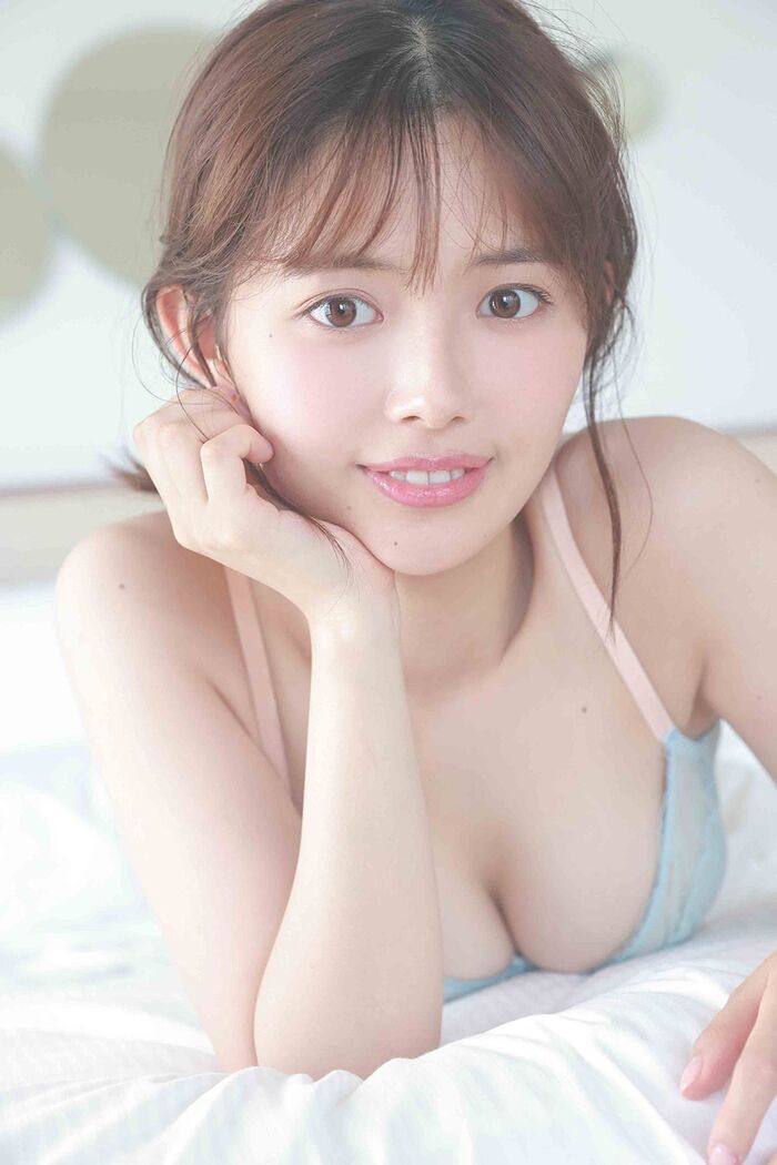 [Underwear image] Popular actress Hinami Mori is too naughty in the latest lingerie wwwww Fans are delighted with the sexy cover of her first style book!! 11th image