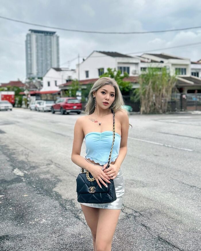 火辣甜心「Christine Lew」渾圓大奶球幾乎無遮擋 滿滿誘惑 (10P) 3th image