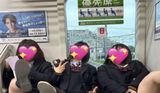 【画像】 JKさん、優先座席でM字開脚。どエロ写真をパシャリwwwwwww