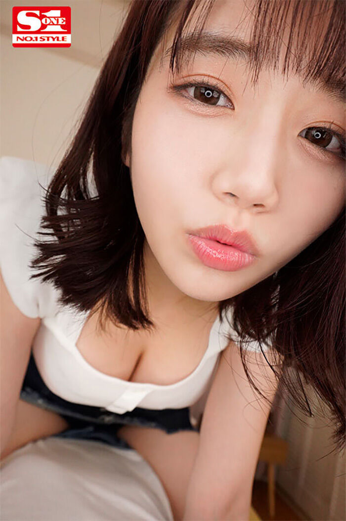 Ayaka Kawakita A caring and naughty older tutor who drives me crazy [VR] 9th image