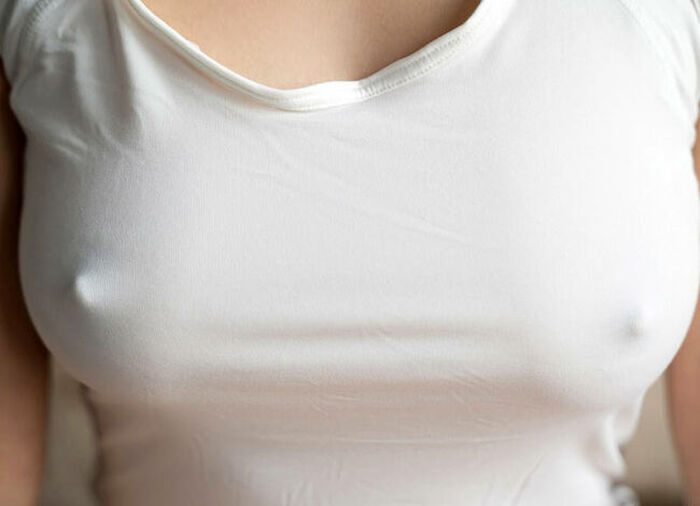 139 no-bra tank top erotic images I collected side breasts and floating nipples that can be seen from loose sleeveless 43th image