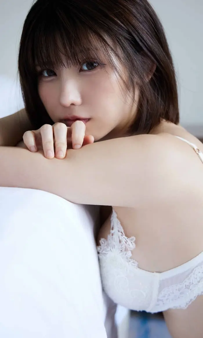 【Enako 11】Gravure image of enjoying the beautiful bust and beautiful buttocks of Japan's cutest cosplayer (3) 40th image