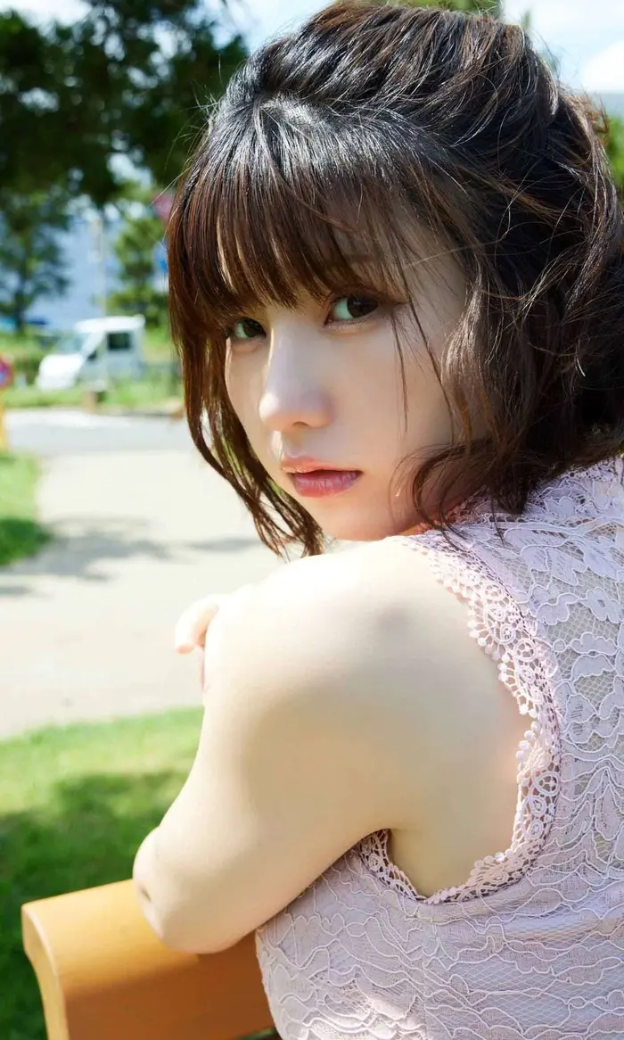 【Enako 11】Gravure image of enjoying the beautiful bust and beautiful buttocks of Japan's cutest cosplayer (3) 5th image